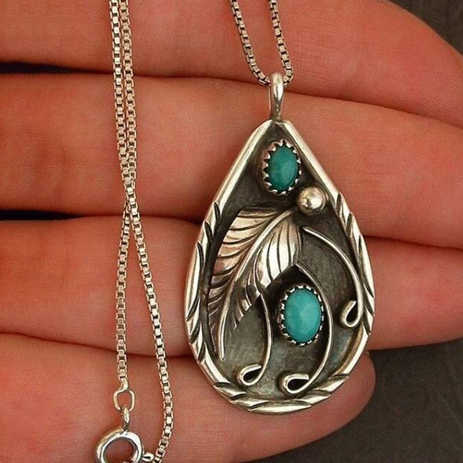 Jiaroswwei Women Necklace Animal Feather Punk Jewelry Lightweight Adjustable Necklace for Engagement